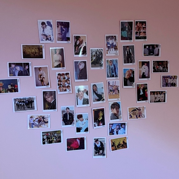 BTS Poster Set - Picture 2 of 16